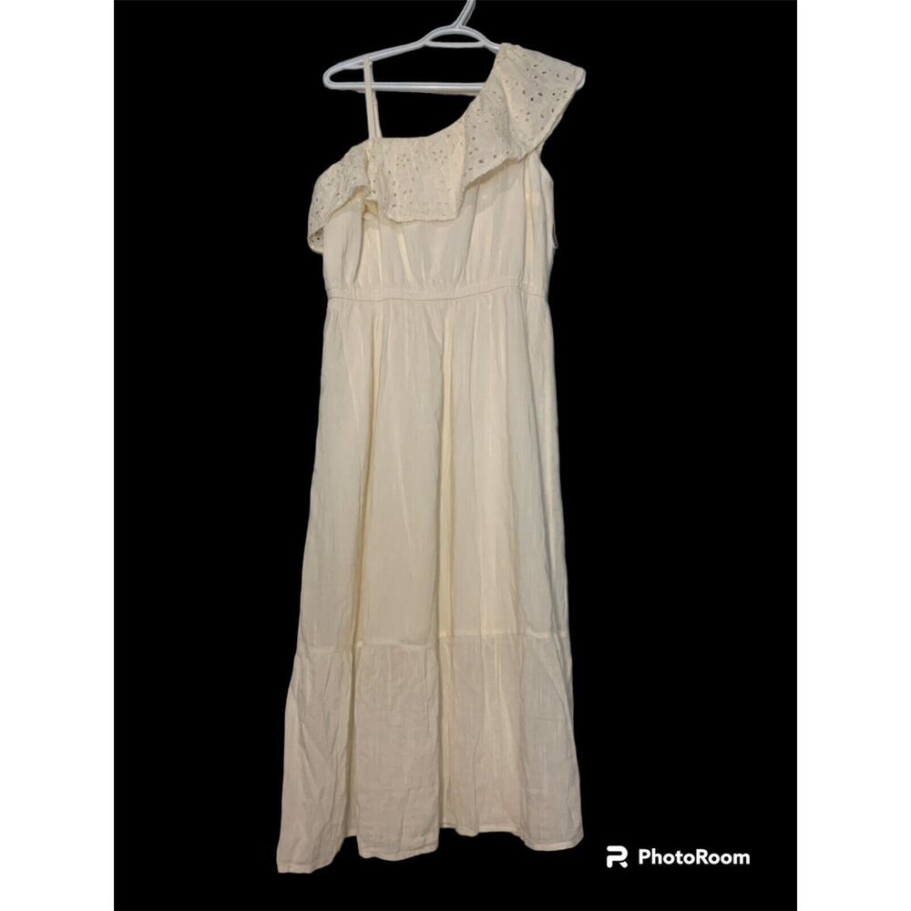 Womens Old Navy Maxi Dress Medium NWT Cream Beach Sundress